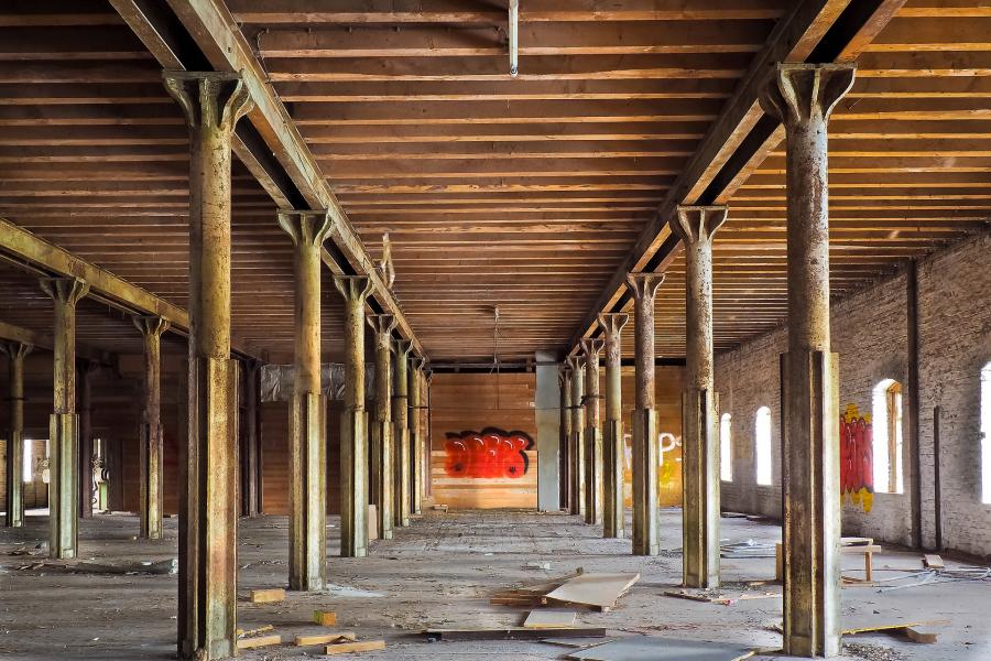 Das architektonische Potenzial dieser ehemaligen Lagerhalle hier unschwer erkennbar. Aber rechnet sich der Umbau auch?