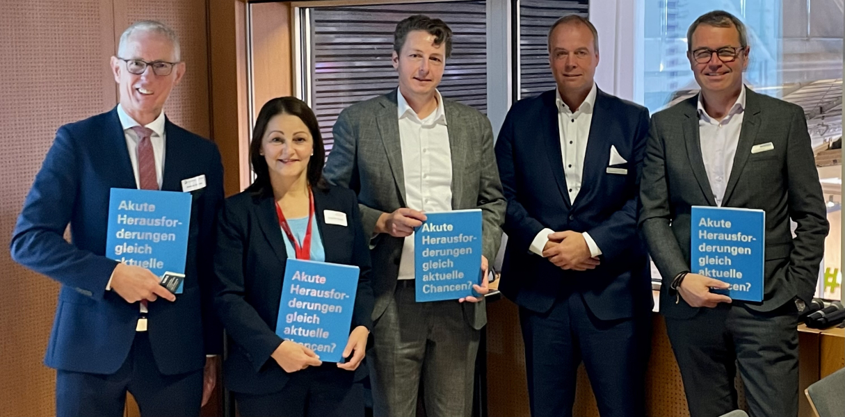 In keeping with tradition, the five partners again presented the Logistics Study at Expo Real in 2022.